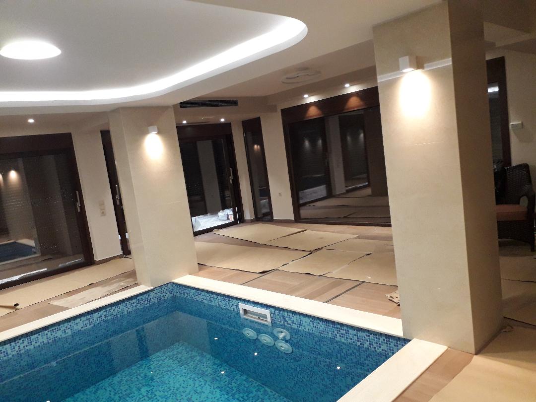 2.Indoor Pool in private house.7